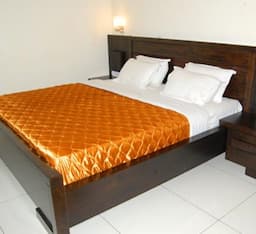 Luxury Twin Room